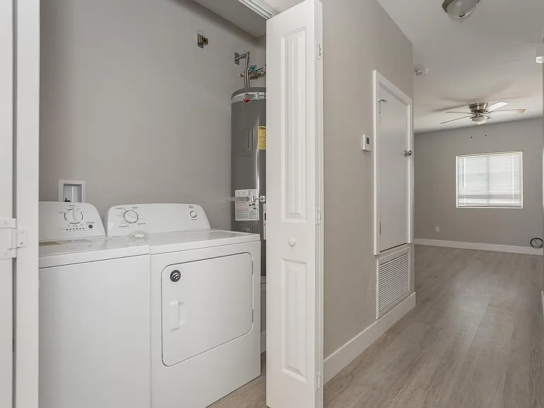 1561 S Dandelion St #1 — Photo 7