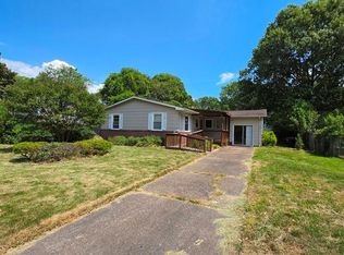 340 Garrison Pl, Virginia Beach, VA 23452
