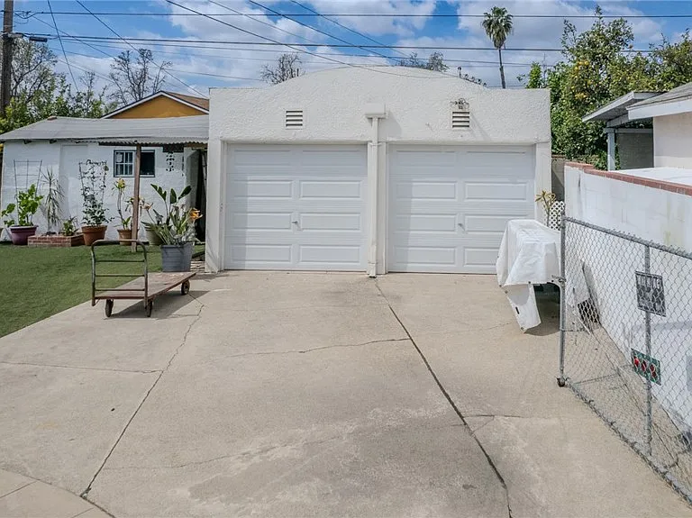 1221 S Palm Ave — Photo 9