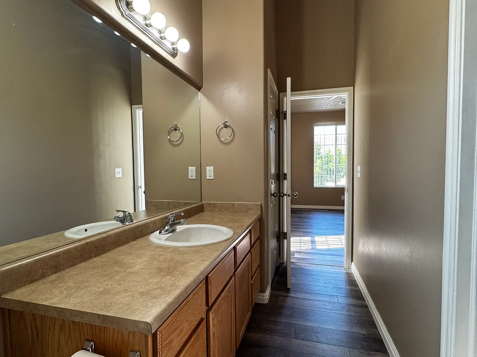 149 N Birmingham Ln W — Photo 4