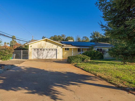 2nd image of 5017 Woodview Dr