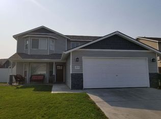 1737 NE 6th Pl, Hermiston, OR 97838