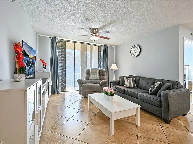 1265 Wildwood Lakes Blvd #3-103 — Photo 4