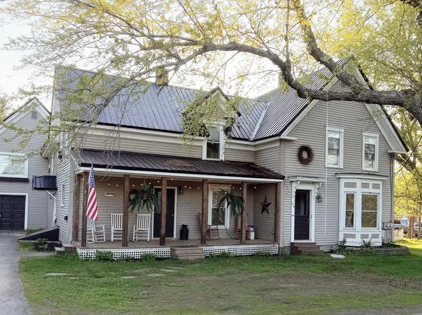 118 North Street, Dover-Foxcroft, ME 04426