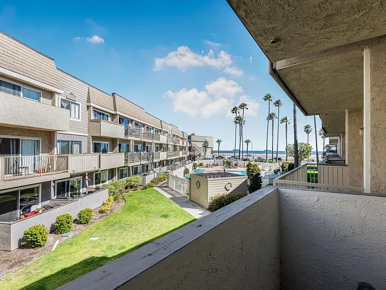 304 E Surfside Dr — Photo 19