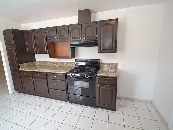 5th image of 8609 Robert Ave