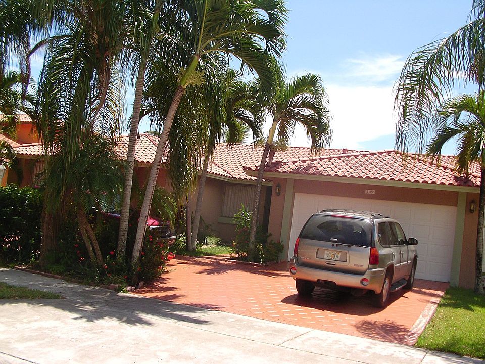 1st image of 8102 NW 164th Ter