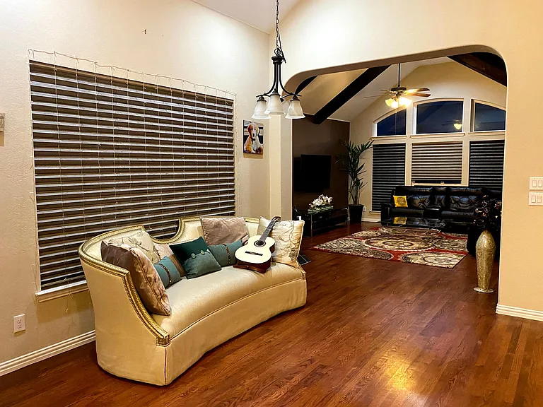 5703 Tiger Ln — Photo 3