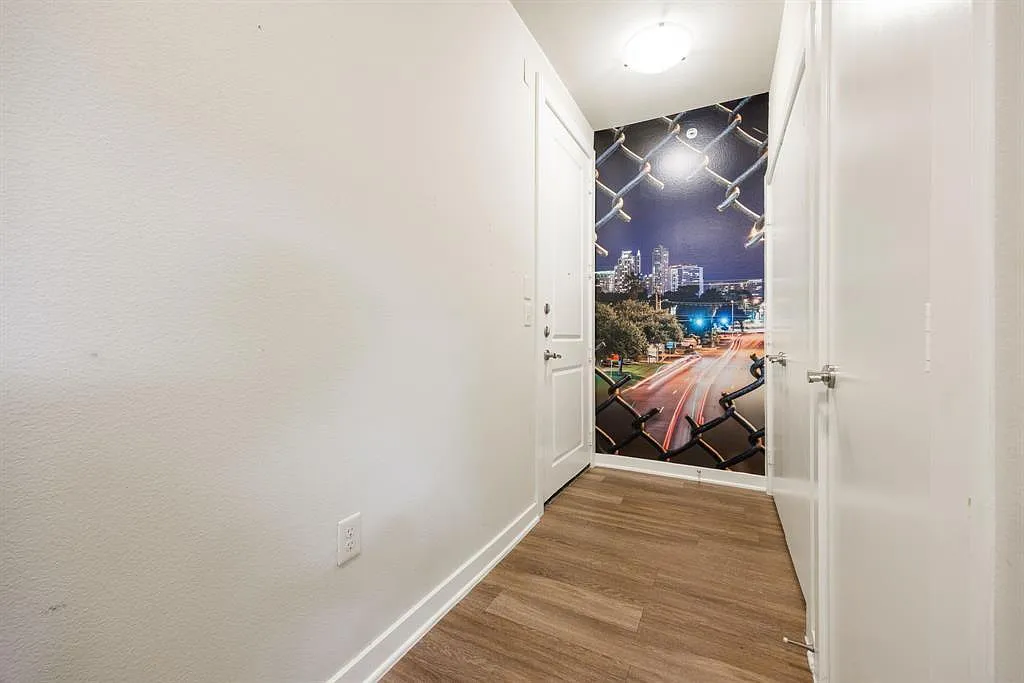 Studio, 1.0 bath, 538 sqft, $1,600 — Photo 2