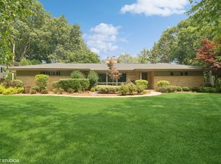 2007 Crestwood Ln, Palatine, IL 60067