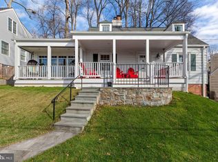 6701 Barr Rd, Bethesda, MD 20816