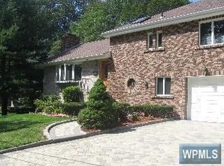 47 Milburn St, Yonkers, NY 10708