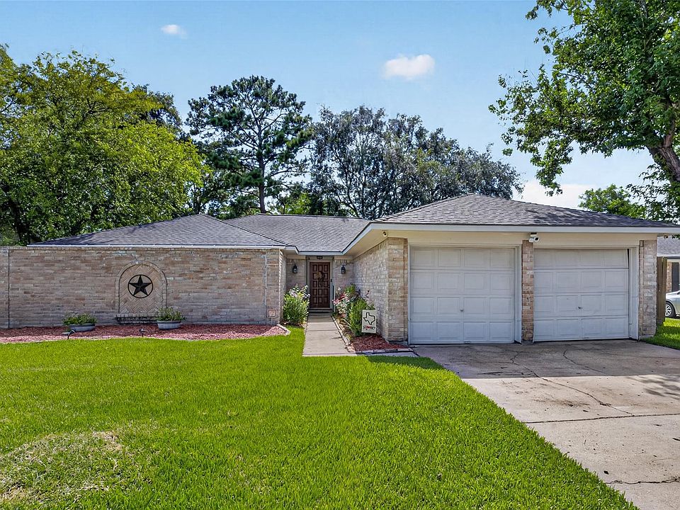 1st image of 5015 Blueberry Hill Dr
