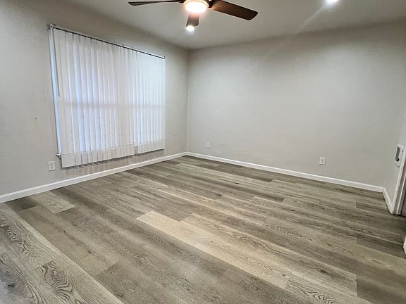 2nd image of 923 Linden Ave APT 3