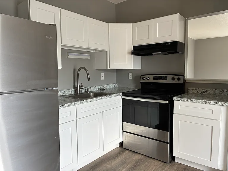 301 Main St #402 — Photo 4