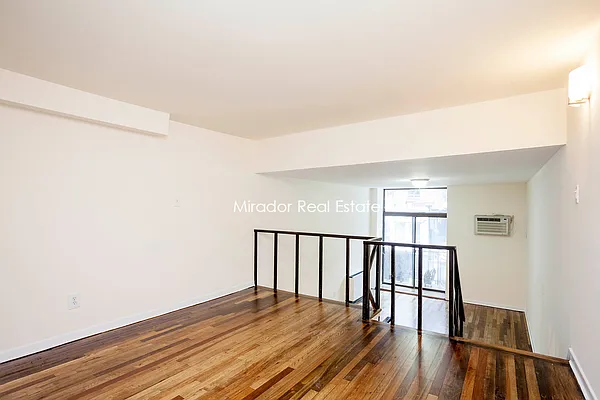 Rented by Mirador Real Estate | media 13