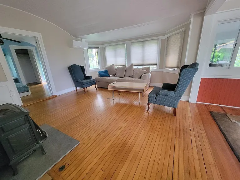 4813 Route 9G — Photo 4