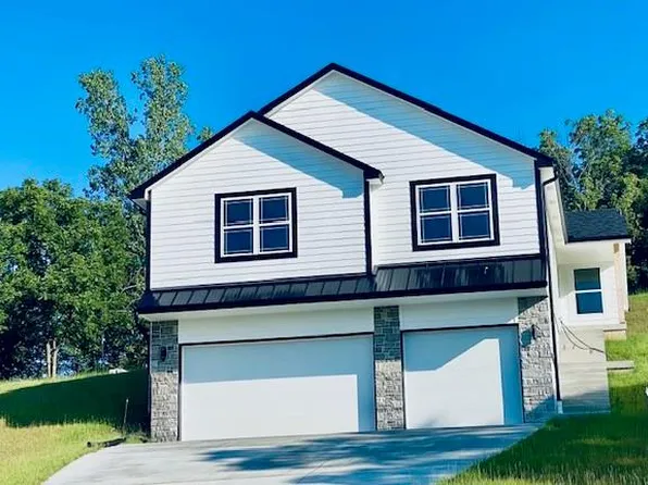 509 SW Joseph Ct, Grain Valley, MO 64029