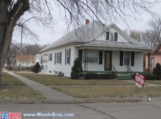 904 E 6th St, Grand Island, NE 68801