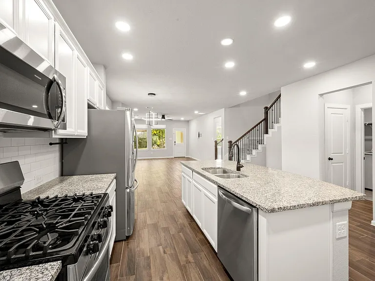 104 Winged Elm Ct — Photo 11