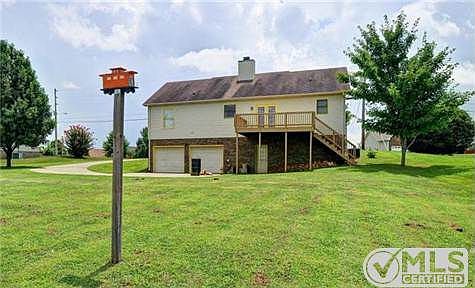 2nd image of 639 Stonewall Ln