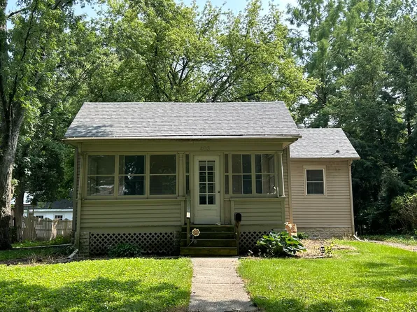 403 W Charles St, Champaign, IL 61820