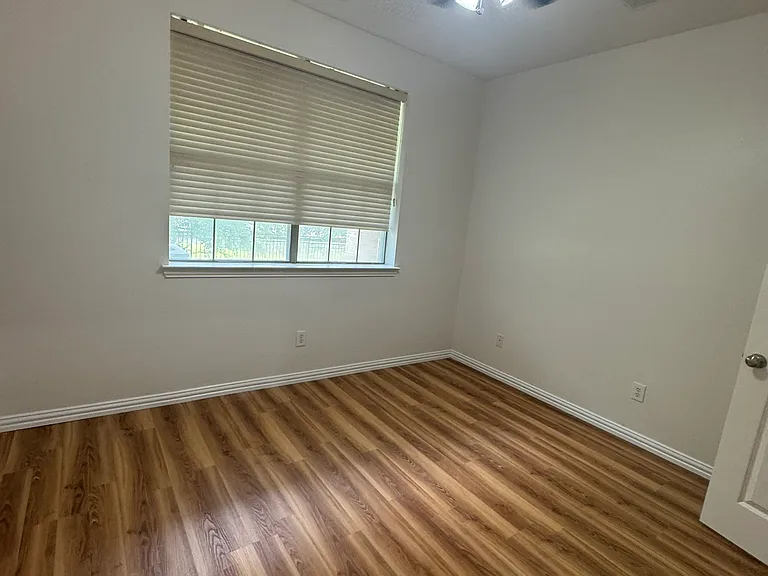 1355 Chase Ln — Photo 20
