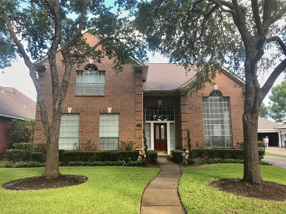 1st image of 2354 Plantation Bend Dr