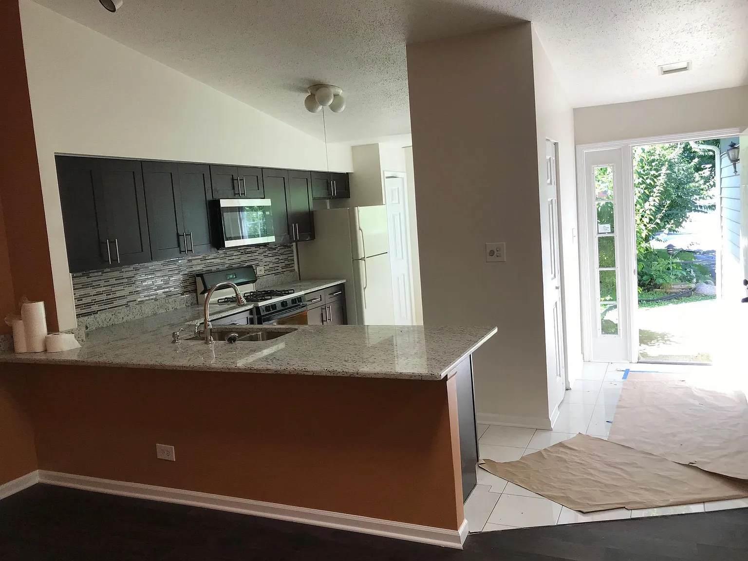 3 bed, 1314 sqft, $2,800 — Photo 1