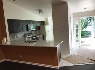 1751 Ranchview Dr, Naperville, IL 60565