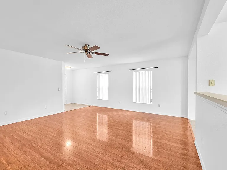 6760 Waterton Dr — Photo 7