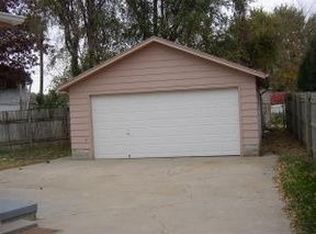 1307 N 19th St, Council Bluffs, IA 51501