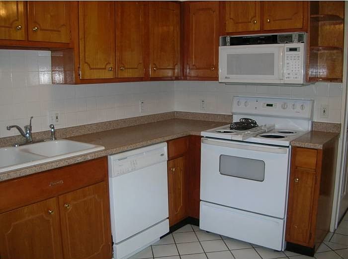 2nd image of 3248 Rex Ave
