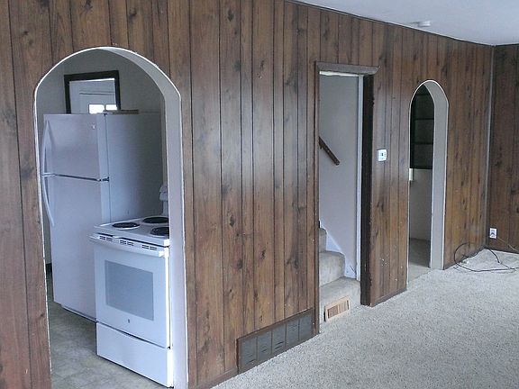 2nd image of 504 Starr Ave