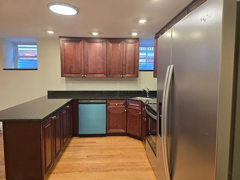 370 Prospect St #6 — Photo 7
