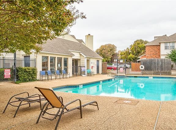 3rd image of 2428 Forest Brook Ln APT 1203