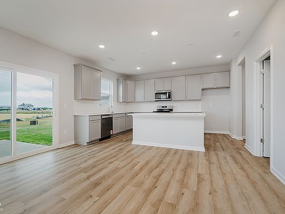 2nd image of 16423 Pruett Ln