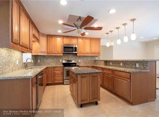 2832 NW 9th Ter, Wilton Manors, FL 33311