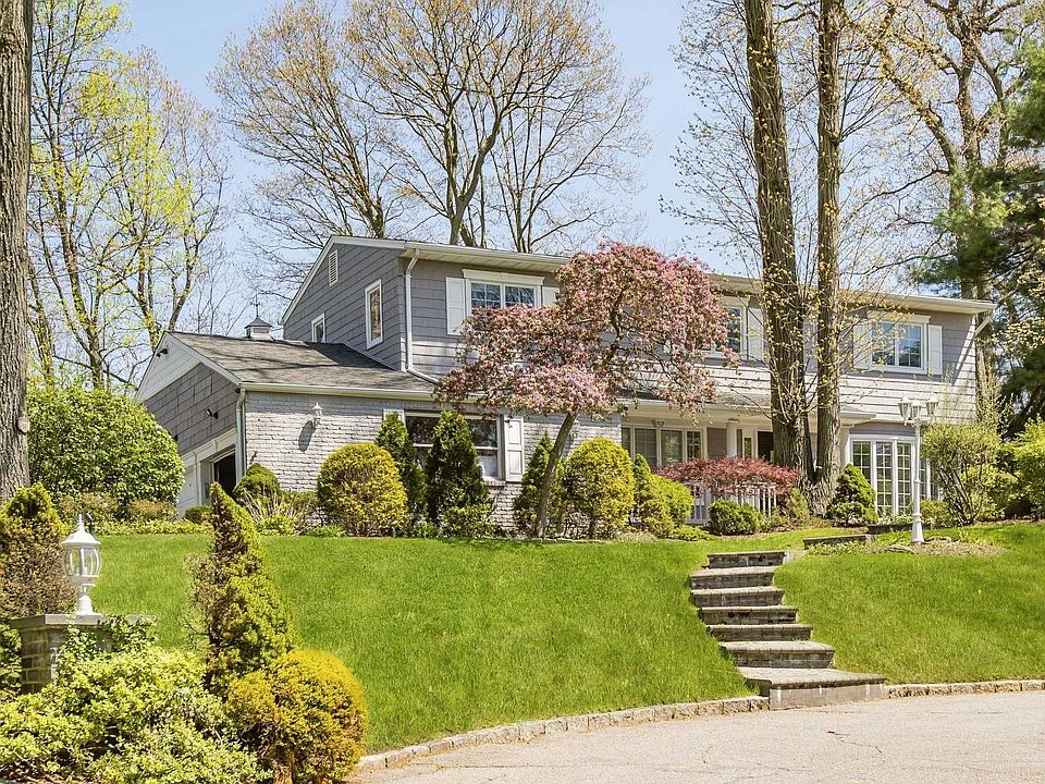 1st image of 50 Oriole Dr