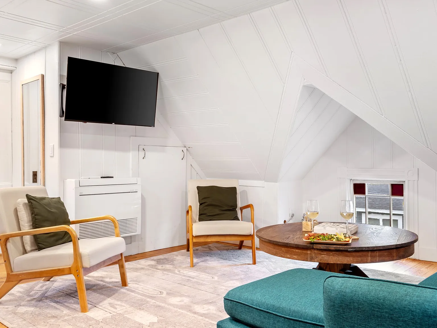 1 bed, $2,200 — Photo 3