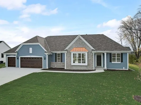 2161 Falls ROAD, Grafton, WI 53024