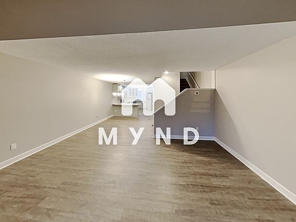 3rd image of 14548 Waterside Dr