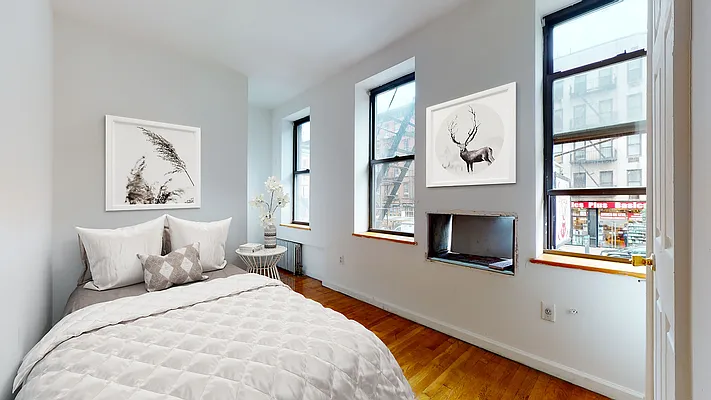 Rented by Bond New York | media 4