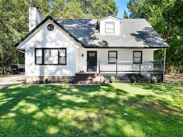 6324 E Evans Creek Rd, Rogue River, OR 97537