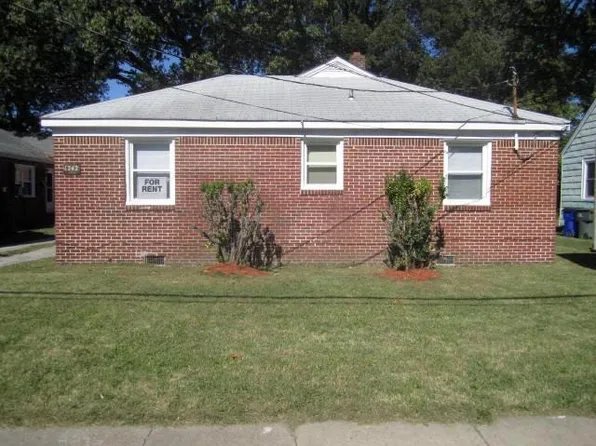 1242 Picadilly St #A, Norfolk, VA 23513