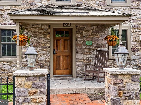 4th image of 5951 Carversville Rd