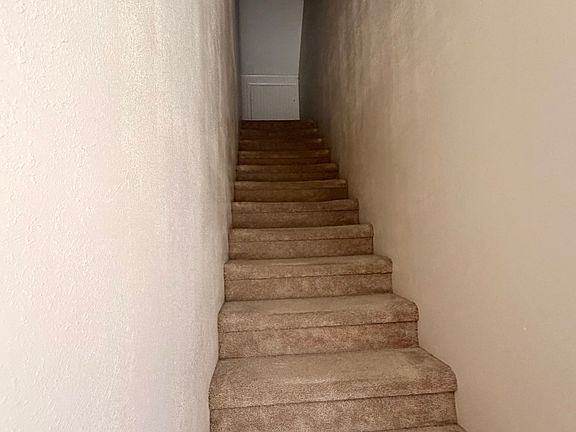 2nd image of 3142 Lora Dr