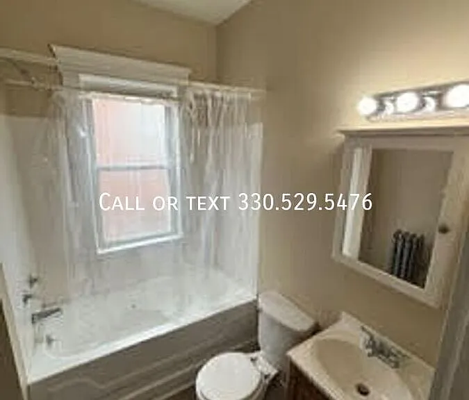12933 Clifton Blvd — Photo 28