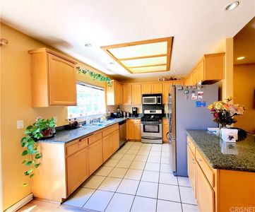 17725 Merridy St, Northridge, CA, 91325