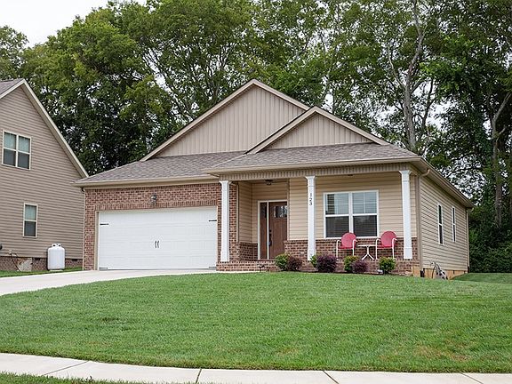 2nd image of 123 Brookebridge Ct NW